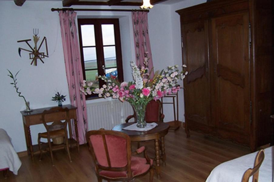 Ferme Du Montheu Bed and Breakfast Dommartin sous Amance Eksteriør billede